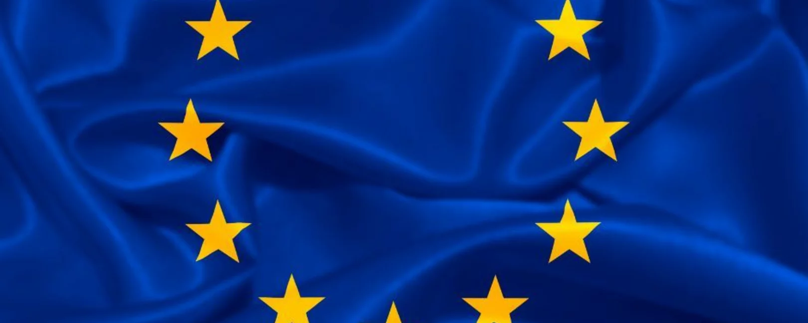 Eine blaue Europaflagge mit einem gelben Kreis aus Sternen